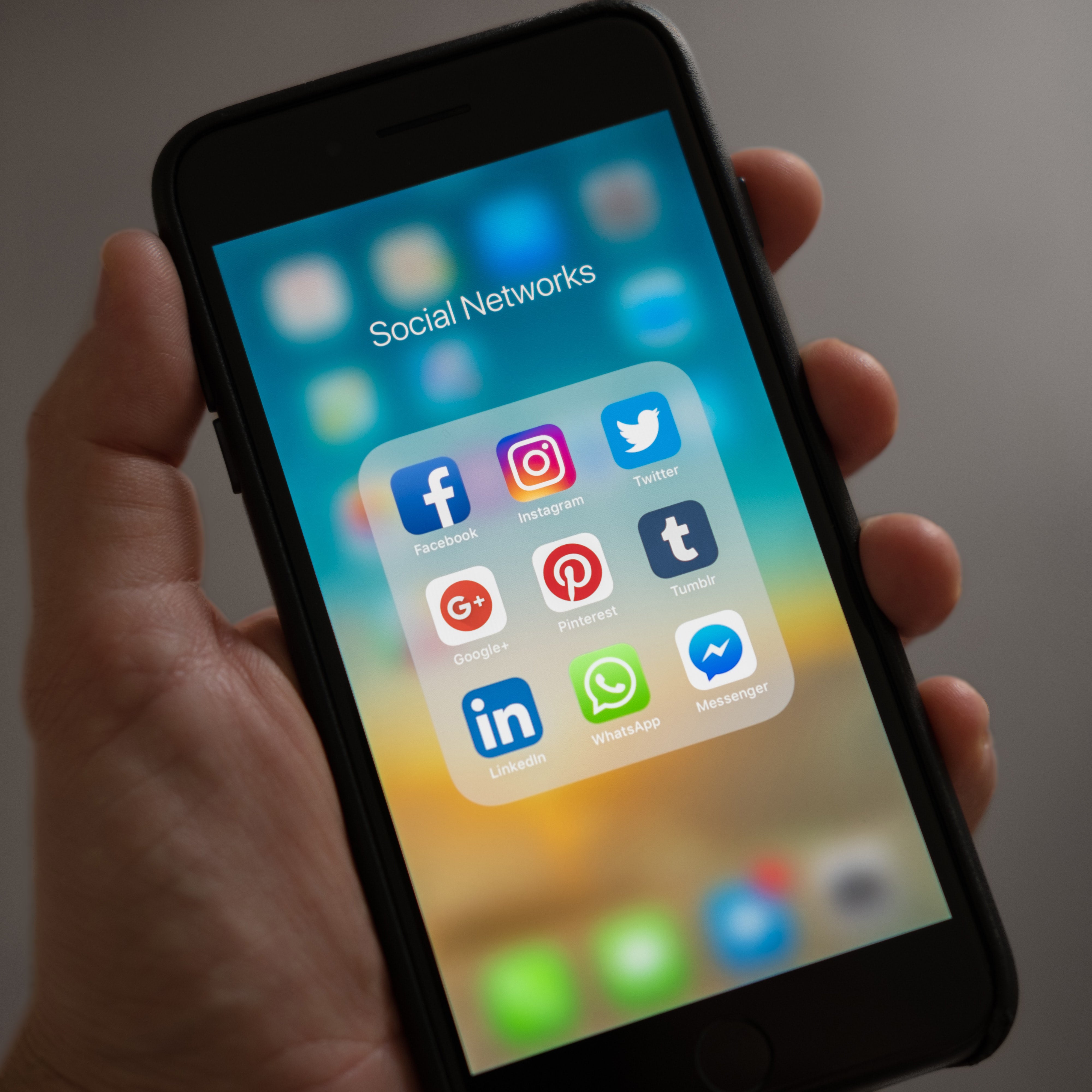 12 Tips To Set Up a Successful Instagram Account